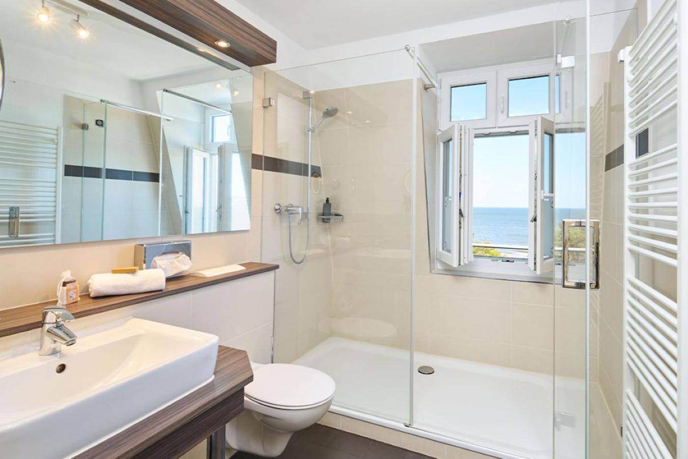Strand- Und Wellnesshotel Preussenhof Zinnowitz Exterior foto