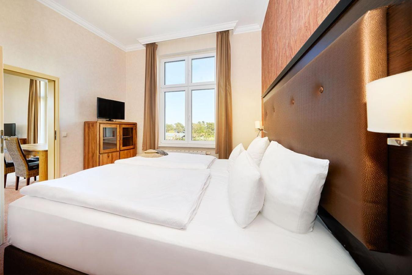 Strand- Und Wellnesshotel Preussenhof Zinnowitz Exterior foto